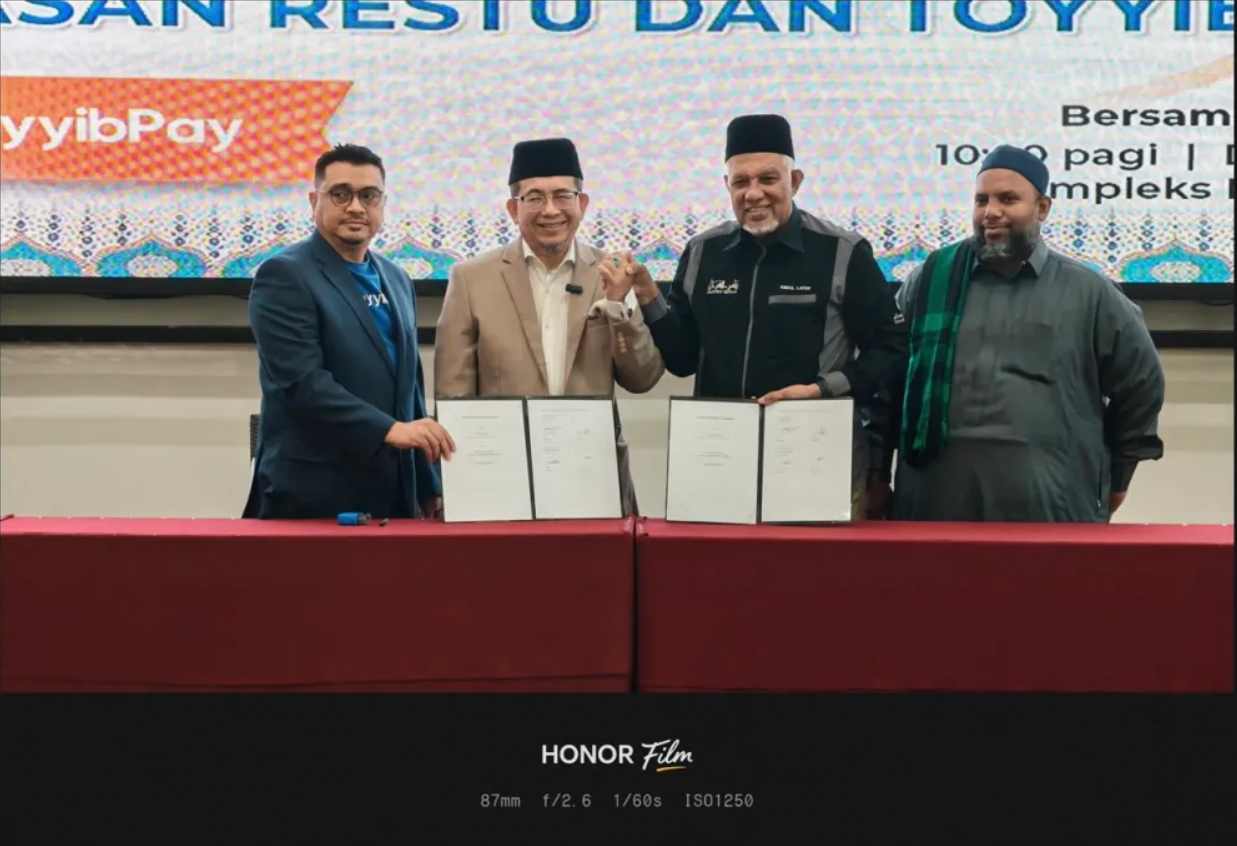 Malaysia pelopori gerakan global Waqf Al-Quran melalui kerjasama strategik ToyyibPay dan Yayasan Restu